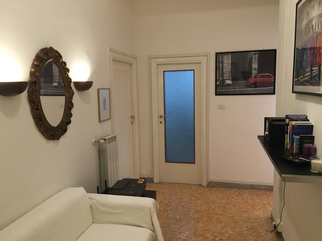 Delightful Apartment 100 Meters From The Colosseum المظهر الخارجي الصورة