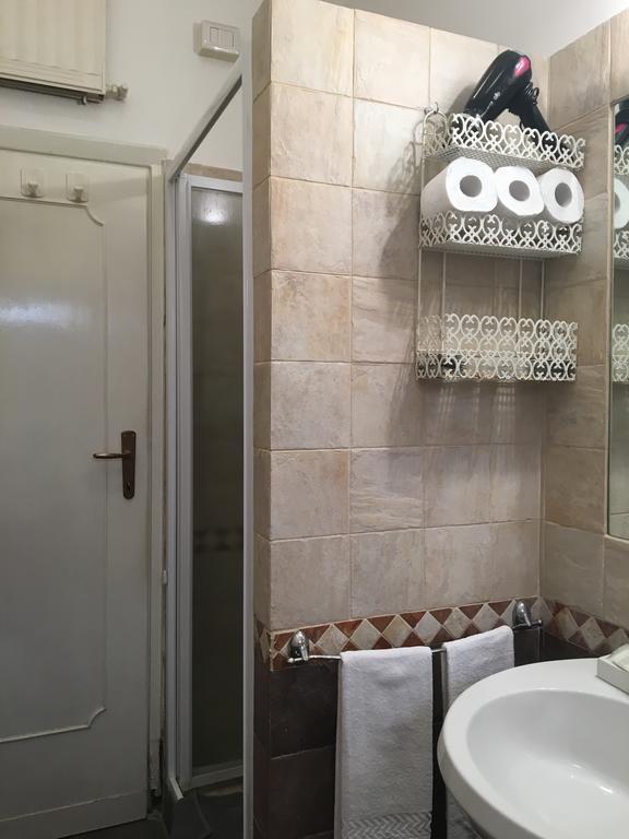 Delightful Apartment 100 Meters From The Colosseum المظهر الخارجي الصورة