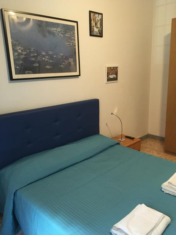 Delightful Apartment 100 Meters From The Colosseum المظهر الخارجي الصورة